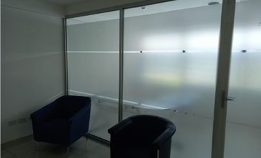 Se Alquilan 3 Oficinas  Cinta Costera Amobladas desde 22 Mts $750.oo