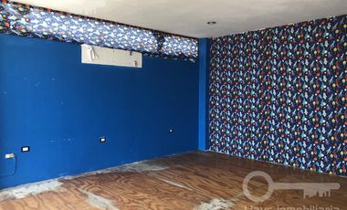 Venta de Edificio Comercial o Renta de Locales y Oficinas en esquina de Calle Altamirano, Col. Playa Sol. Coatzacoalcos, Ver.
