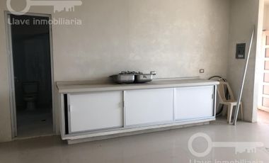 Venta de Edificio Comercial o Renta de Locales y Oficinas en esquina de Calle Altamirano, Col. Playa Sol. Coatzacoalcos, Ver.