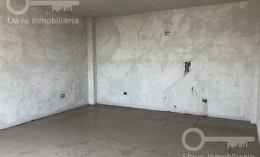 Venta de Edificio Comercial o Renta de Locales y Oficinas en esquina de Calle Altamirano, Col. Playa Sol. Coatzacoalcos, Ver.