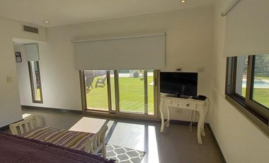 Casa 3 dormitorios en lote de 1800mts2 - Haras del Sur I