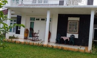 Rumah mewah dalam cluster Kahuripan Bogor