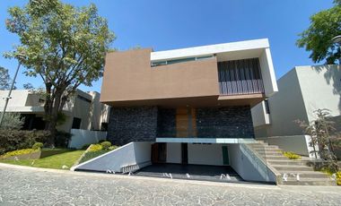 Espectacular casa en Venta  Coto Lomas Colinas de San Javier