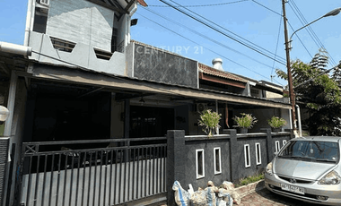Rumah 2 Lantai Dengan Halaman Belakang Di Mergangsan