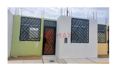 Alquilo  Casa En Urbanizacion Palma Real