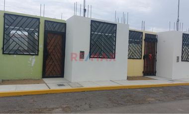 Alquilo  Casa En Urbanizacion Palma Real