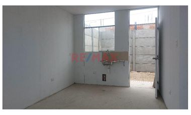 Alquilo  Casa En Urbanizacion Palma Real