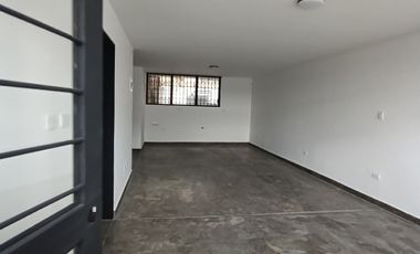 casa en arriendo en santa mónica residencial. Cod A1009