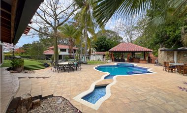 VENDO CASA EN CORONADO COUNTRY CLUB (2)