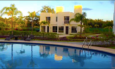 Casa en Residencial con casa club y alberca