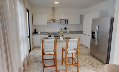 Casa en Residencial con casa club y alberca