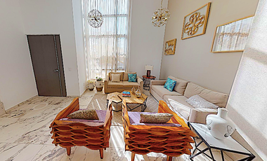 Casa en Residencial con casa club y alberca