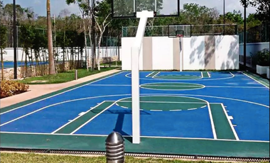 Casa en Residencial con casa club y alberca