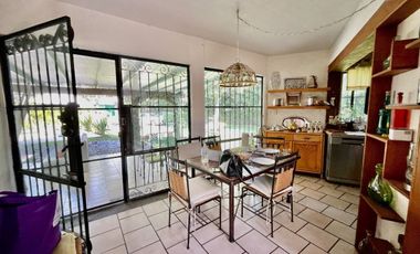 Hermosa Casa de Una Planta en Venta