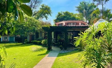 Hermosa Casa de Una Planta en Venta
