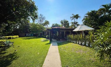 Hermosa Casa de Una Planta en Venta