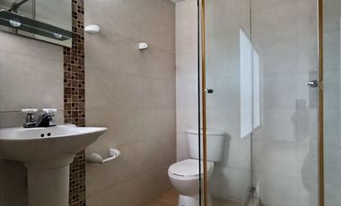 casa en venta en la nueva floresta. Cod V31295