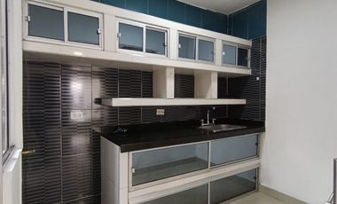 casa en venta en la nueva floresta. Cod V31295