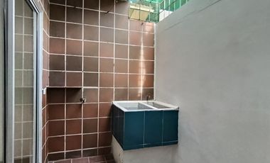 casa en venta en la nueva floresta. Cod V31295