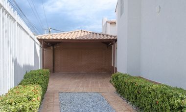 Casa Esquinera en Sierradentro, Santa Marta