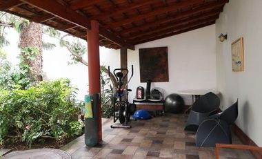 ACOGEDORA CASA EN VENTA EN EXCELENTE UBICACION, AURORA-MIRAFLORES