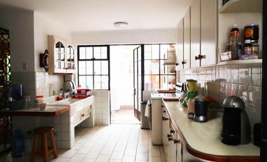 ACOGEDORA CASA EN VENTA EN EXCELENTE UBICACION, AURORA-MIRAFLORES