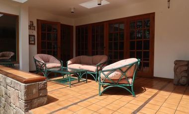 ACOGEDORA CASA EN VENTA EN EXCELENTE UBICACION, AURORA-MIRAFLORES