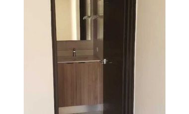 Se Alquila o se vende Apto en Embasy village