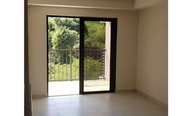 Se Alquila o se vende Apto en Embasy village