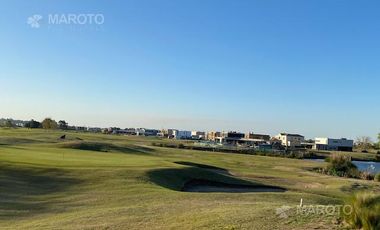 CASA EN VENTA EN EL CANTÓN GOLF - MAROTO PROPIEDADES
