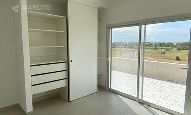 CASA EN VENTA EN EL CANTÓN GOLF - MAROTO PROPIEDADES