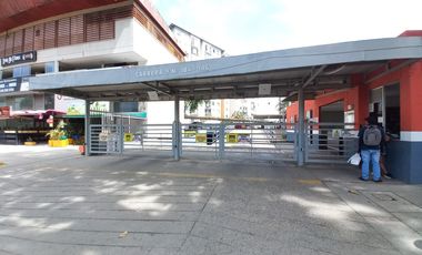 apartamento en arriendo en bosques de fonderella piso 9. Cod A13815