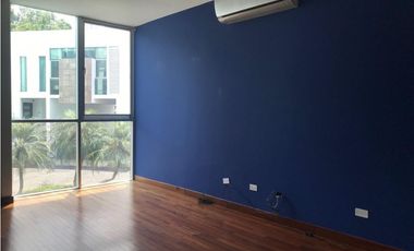 VENTA CASA  ALTOS DEL GOLF