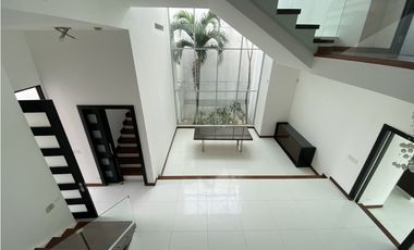 VENTA CASA  ALTOS DEL GOLF