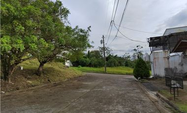 SE VENDE TERRENO EN ALTOS DE SANTAMARIA CON EXCELENTE VISTA