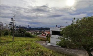 SE VENDE TERRENO EN ALTOS DE SANTAMARIA CON EXCELENTE VISTA