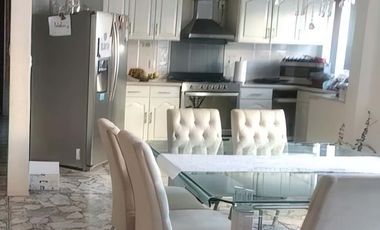 HERMOSA CASA EN VENTA CON ALBERCA EN TIZAYUCA, SE ACEPTA PERMUTA por CASA EN ZONA PLATEADA o SAN JAVIER