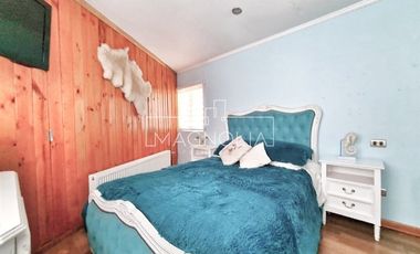 Casa en arriendo de 7 dorm. en Las Condes