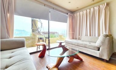 Casa en arriendo de 7 dorm. en Las Condes