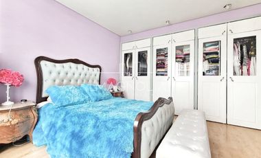 Casa en arriendo de 7 dorm. en Las Condes