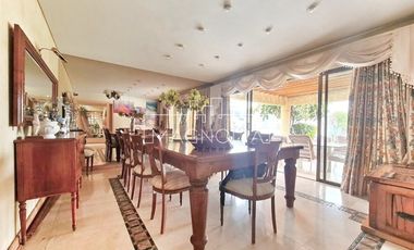 Casa en arriendo de 7 dorm. en Las Condes