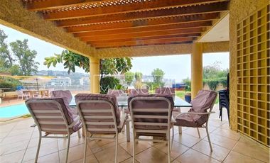 Casa en arriendo de 7 dorm. en Las Condes