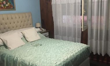 Venta, hermosa propiedad en Villa de Mayo