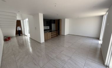 SURPONIENTE EN XARAMA HERMOSA Y FUNCIONAL