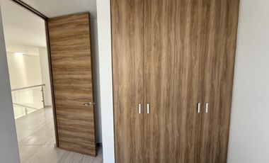 SURPONIENTE EN XARAMA HERMOSA Y FUNCIONAL