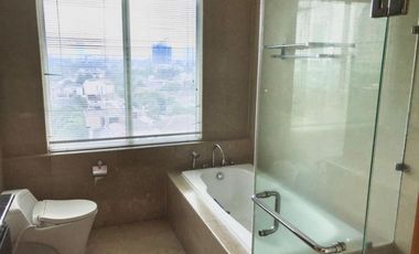 For Rent 3 BR Modern Furnished Apartment at Senayan Residence