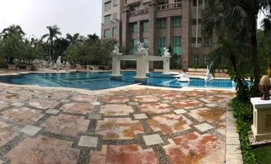 For Rent 3 BR Modern Furnished Apartment at Senayan Residence
