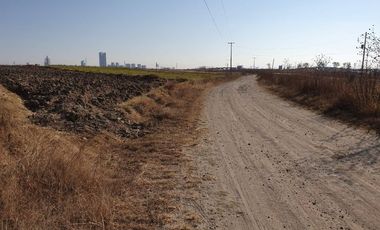 Venta de terreno de ALTA PLUSVALÍA por la VIA ATLIXCAYOTL, Puebla