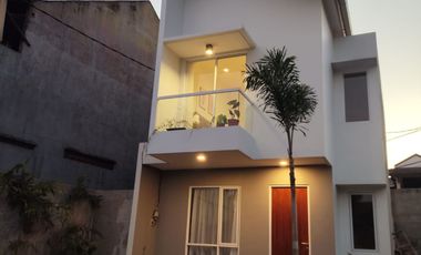 Rumah Minimalis 6 Mnt ke RS Mitra Keluarga Jatiasih Siap KPR J-40815