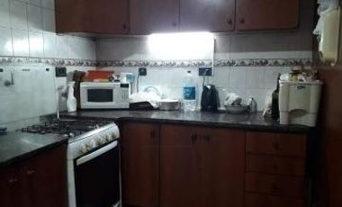 Casa en venta - 2 dormitorios 1 baño - 140mts2 - La Plata